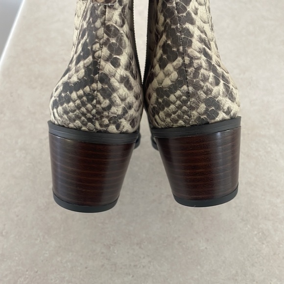 NWOT Franco Sarto Shay Bootie - Picture 7 of 11